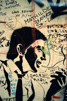 aus Serie ”Serge Gainsbourg“, c-print Graffiti, 40 cm x 30 cm, 2002